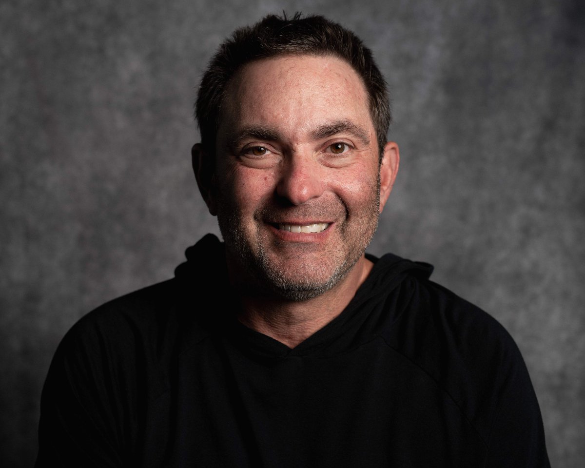 Veteran sports media host Jon “Stugotz” Weiner signs a long-term multiplatform deal with <a href="/iHeartMedia/">iHeartMedia</a>. It includes the launch of a new national <a href="/FoxSportsRadio/">FOX Sports Radio</a> weekday program and the "Stugotz Podcast Network." He's a Miami sports radio icon long associated with Dan Le Batard.