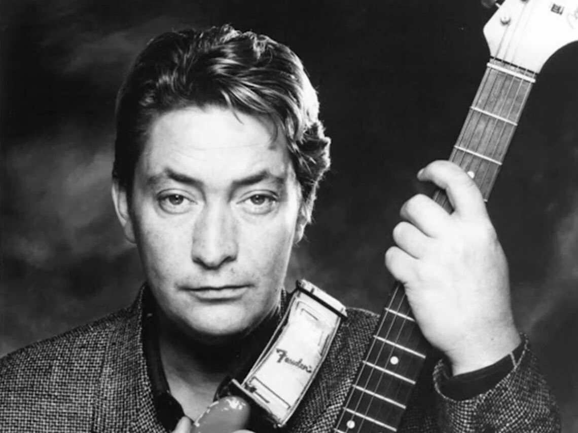 Acabo de enterarme de que murió #ChrisRea, gran artista británico. Él hizo esta linda canción que suena todos los años en el programa navideño de <a href="/losoriginales/">Los Originales</a> y este año, indudablemente, hará parte del repertorio. Buen viaje, Chris. Paz en tu tumba. tidal.com/track/40133472…