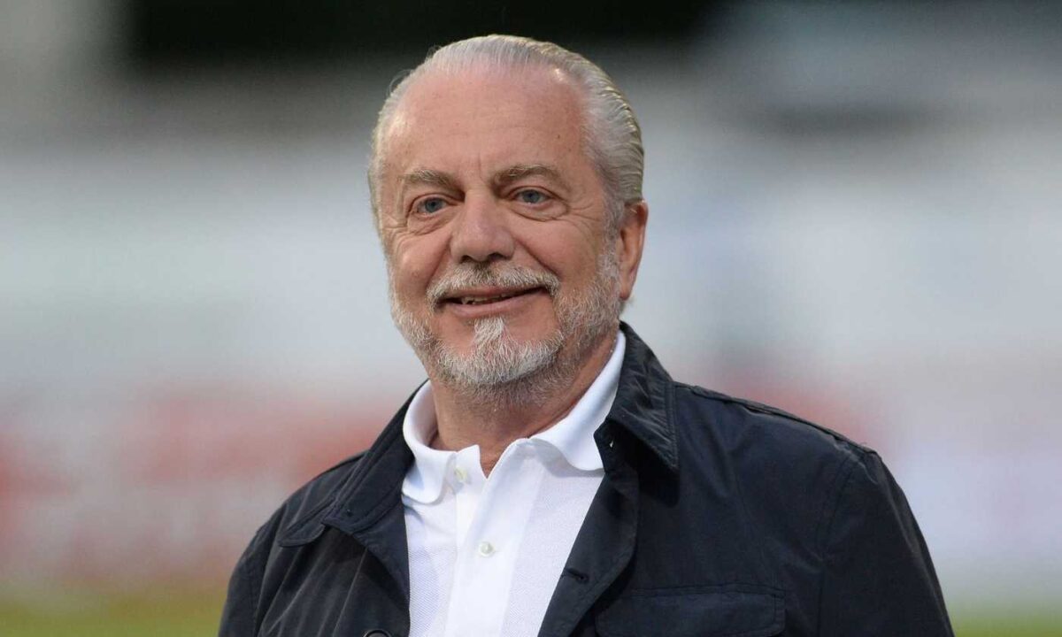 pallonatefaccia's tweet image. "In #ArabiaSaudita ci sono 2 milioni di operai che lavorano con 3 turni al giorno, 24 ore su 24. Mi piacerebbe che accadesse anche in Italia" ha detto il presidente del Napoli De Laurentiis.

Gli operai in Arabia Saudita sono per lo più immigrati sfruttati e senza diritti.

👇