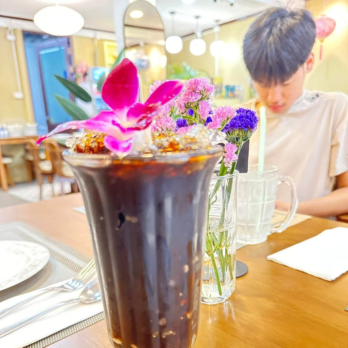 i phone 17 tweet media