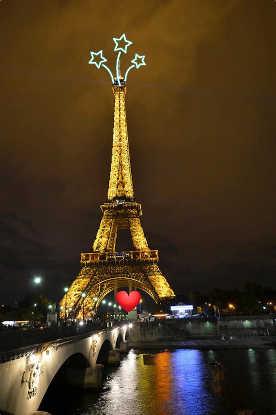 #GoodNightX 
Bonnes fêtes de fin d'année à tous 🎄🎅☃️💫🎄 ! Paix , joie , sérénité ! Et,de gros bisous 😚 à la Tour-Eiffel ! 💕
A bientôt 🎄
#parisjetaime .