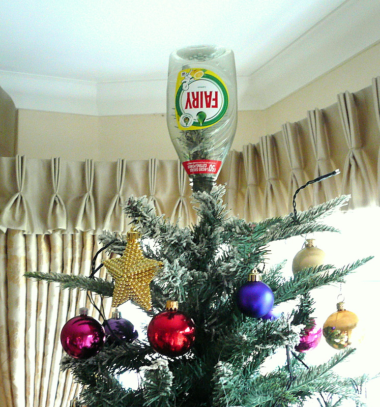 TimWilde16's tweet image. Recycling can save the Planet, and Christmas