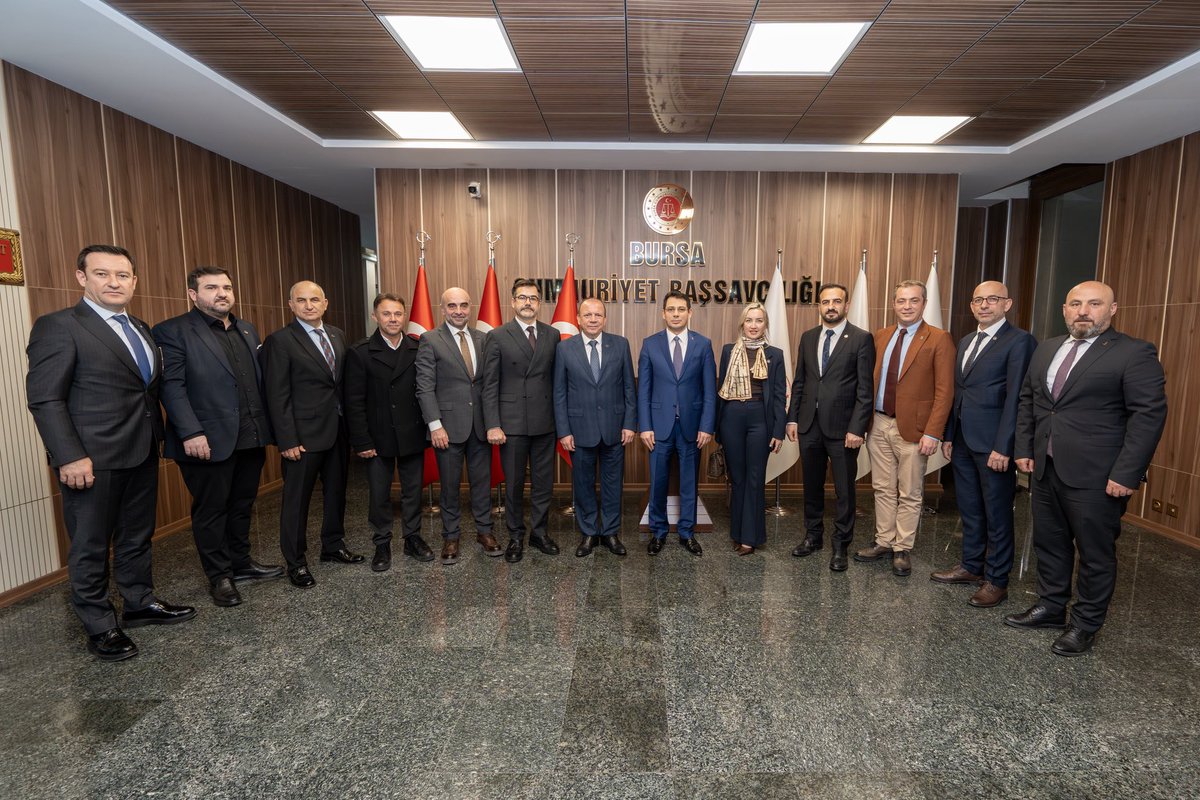 Yönetim Kurulu Başkanımız Özer Matlı ile Meclis ve Yönetim Kurulu Üyelerimiz, Bursa Cumhuriyet Başsavcısı Mustafa Çelenk’e hayırlı olsun ziyaretinde bulundu.

Misafirperverlikleri için Sayın Çelenk’e teşekkür eder, çalışmalarında başarılar dileriz.

<a href="/TOBBiletisim/">TOBB</a> <a href="/OzerMatl/">Özer Matlı</a>
