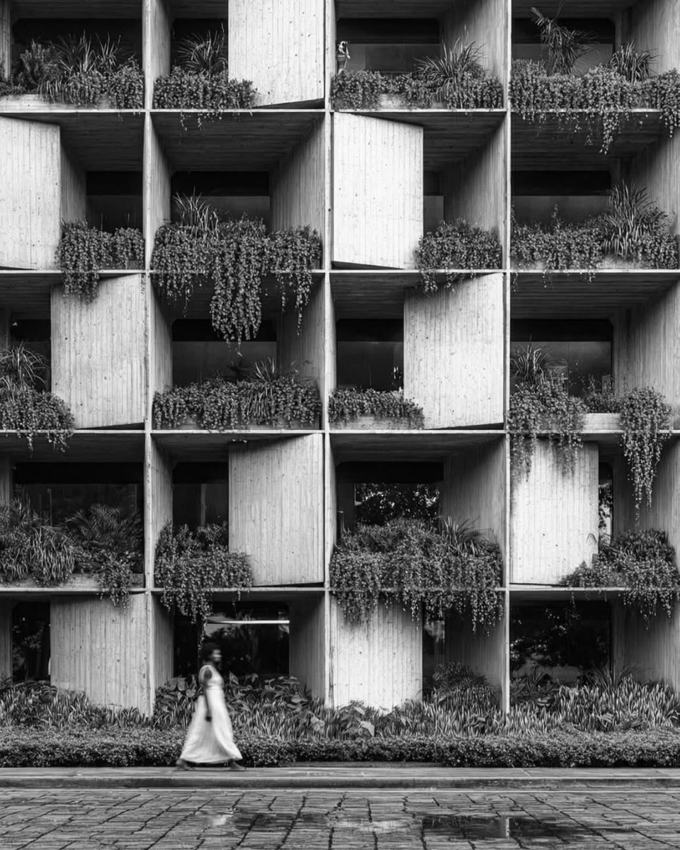 Hotel Trunk Yoyogi Park, proyectado en 2023 por Keiji Ashizawa Design y Norm Architects en Shibuya, Japón.

#arquitectura #KeijiAshizawa #NormArchitects #architecture #JapanArchitects