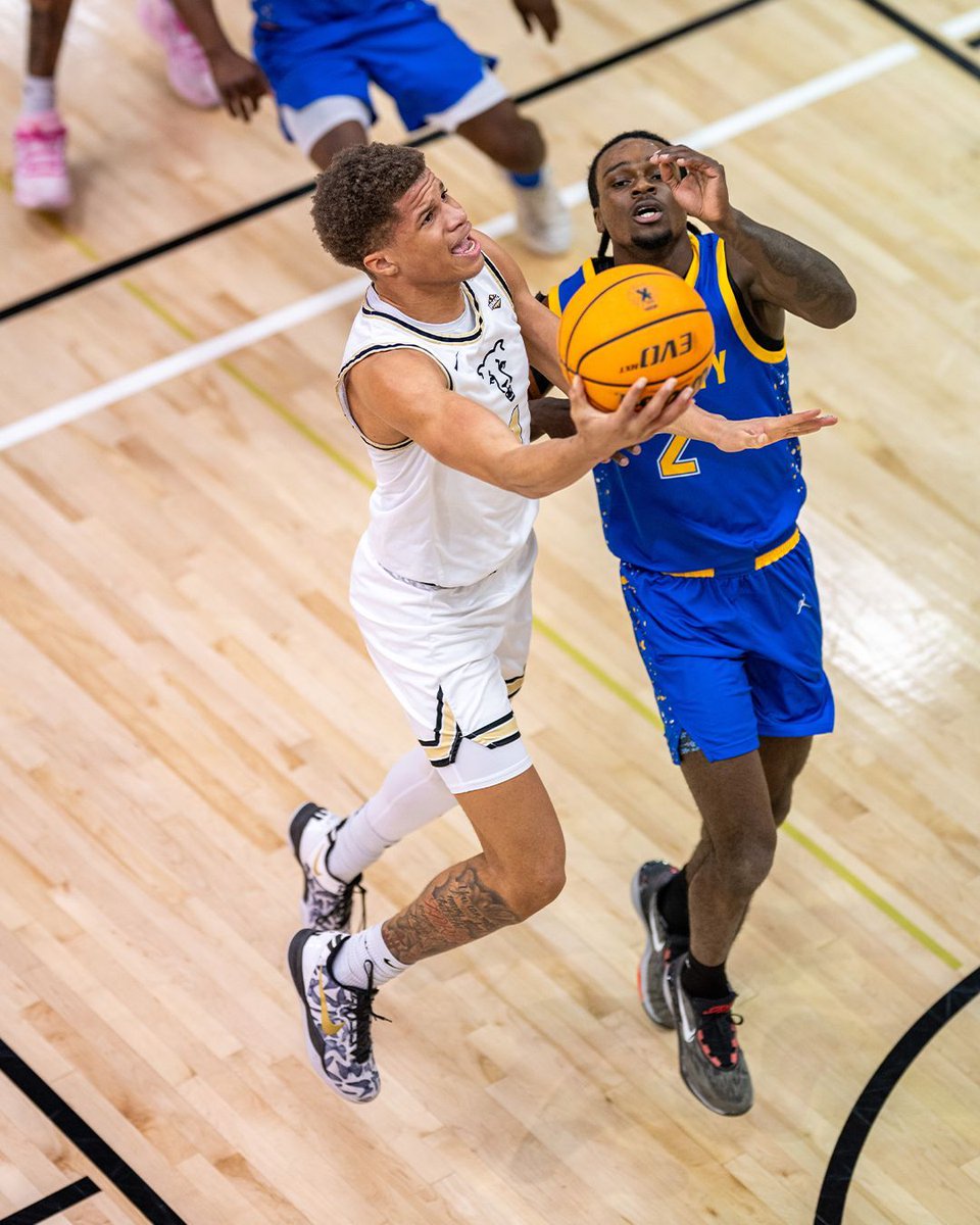 UCCS MBB tweet media