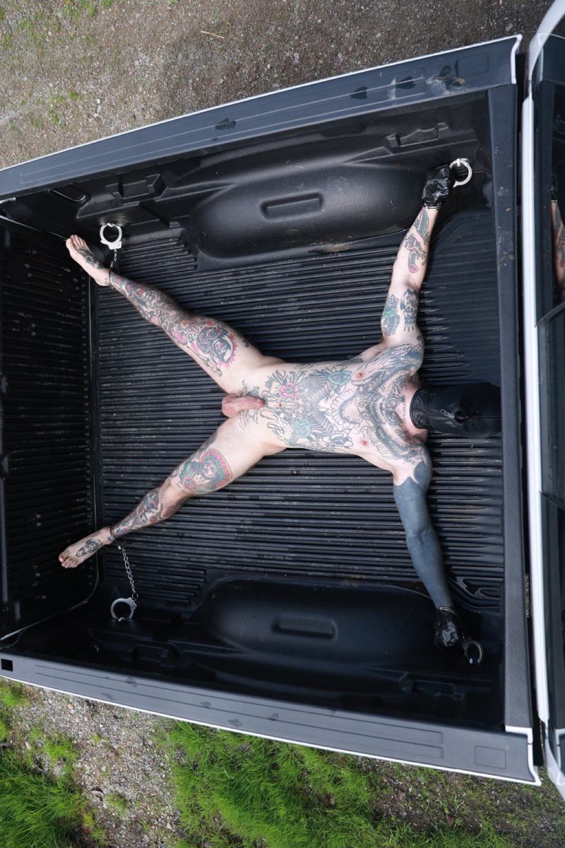 Driving home for Christmas 🎄 <a href="/Heavy_Bound/">HeavyBound</a>