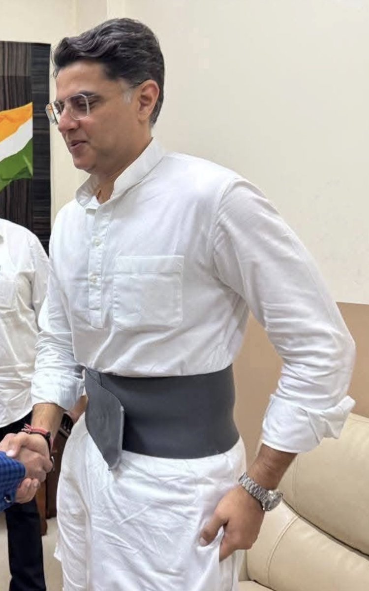 पार्टी से प्यार तो आपने ही किया है पायलट साहब।

जमाने तो बस सौदे ही किए है।

~ पटेल