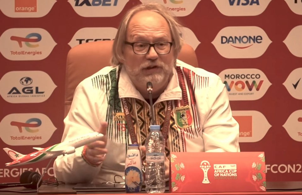 nationfootmali's tweet image. 🚨 INCERTITUDE! 😕
Hamari Traoré et Sikou Niakaté pourraient ne pas être disponibles face au Maroc.
De son côté, la participation du capitaine Yves Bissouma reste encore incertaine 🇲🇱