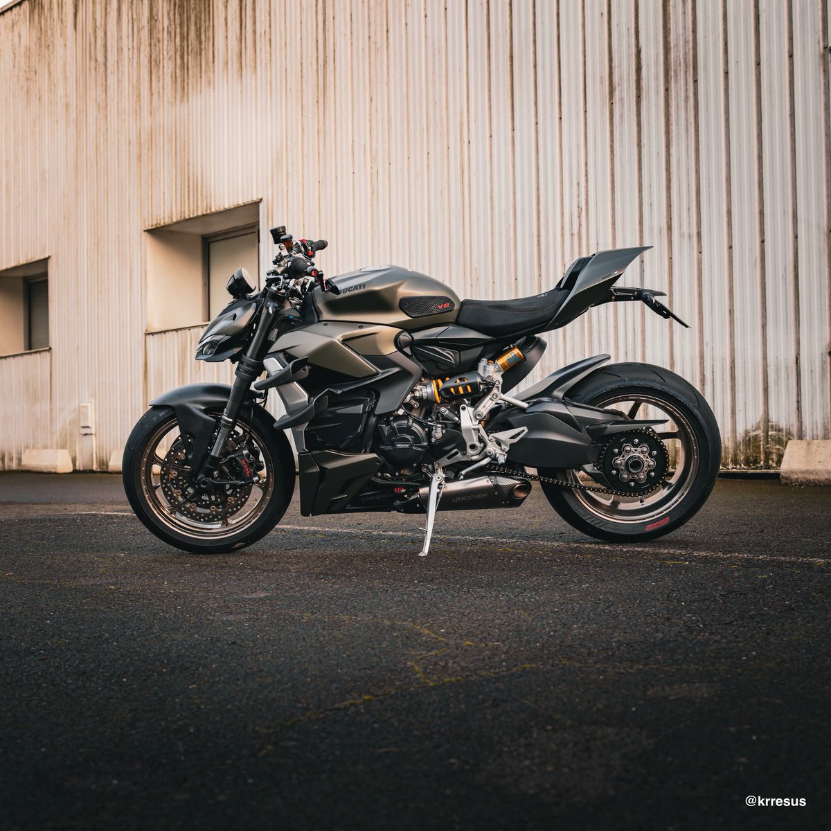 Thomas | Krresus tweet media