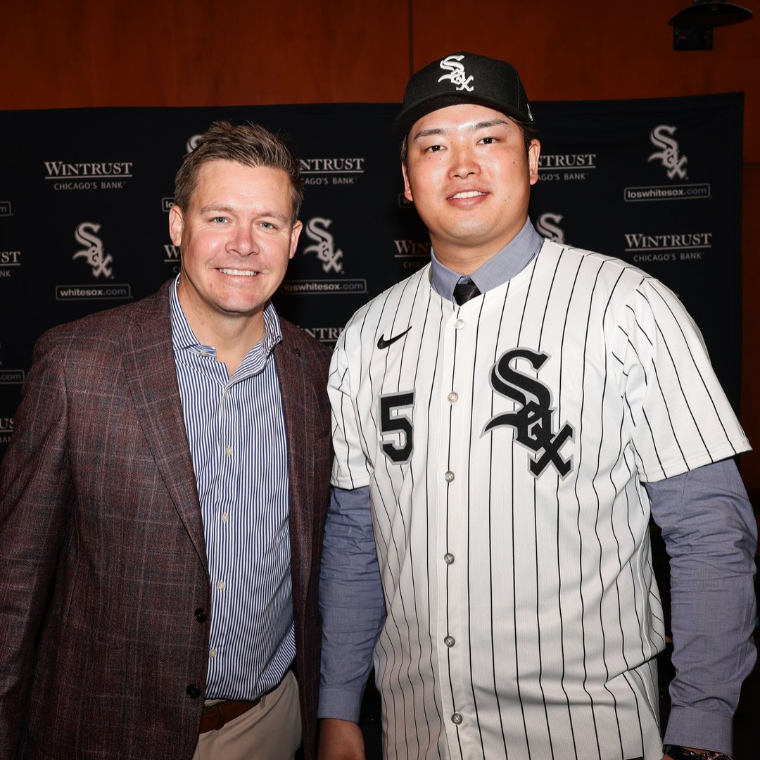 whitesox's tweet photo. No. 5 is in the house 🏡 https://t.co/2Eq3lKXodr