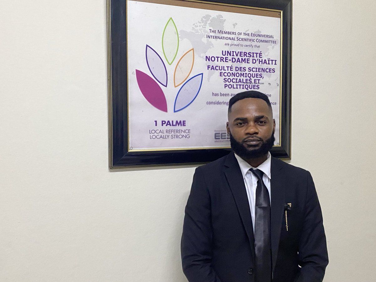 FsespUndh's tweet photo. Nos meilleures félicitations à M. Keseul BELIZAIRE à l’occasion de la soutenance de son mémoire pour l’obtention du titre de licencié en Sciences Politiques et Relations Internationales. Nous lui disons nos vœux de succès dans ses projets futurs. https://t.co/YB9QVU8r2W