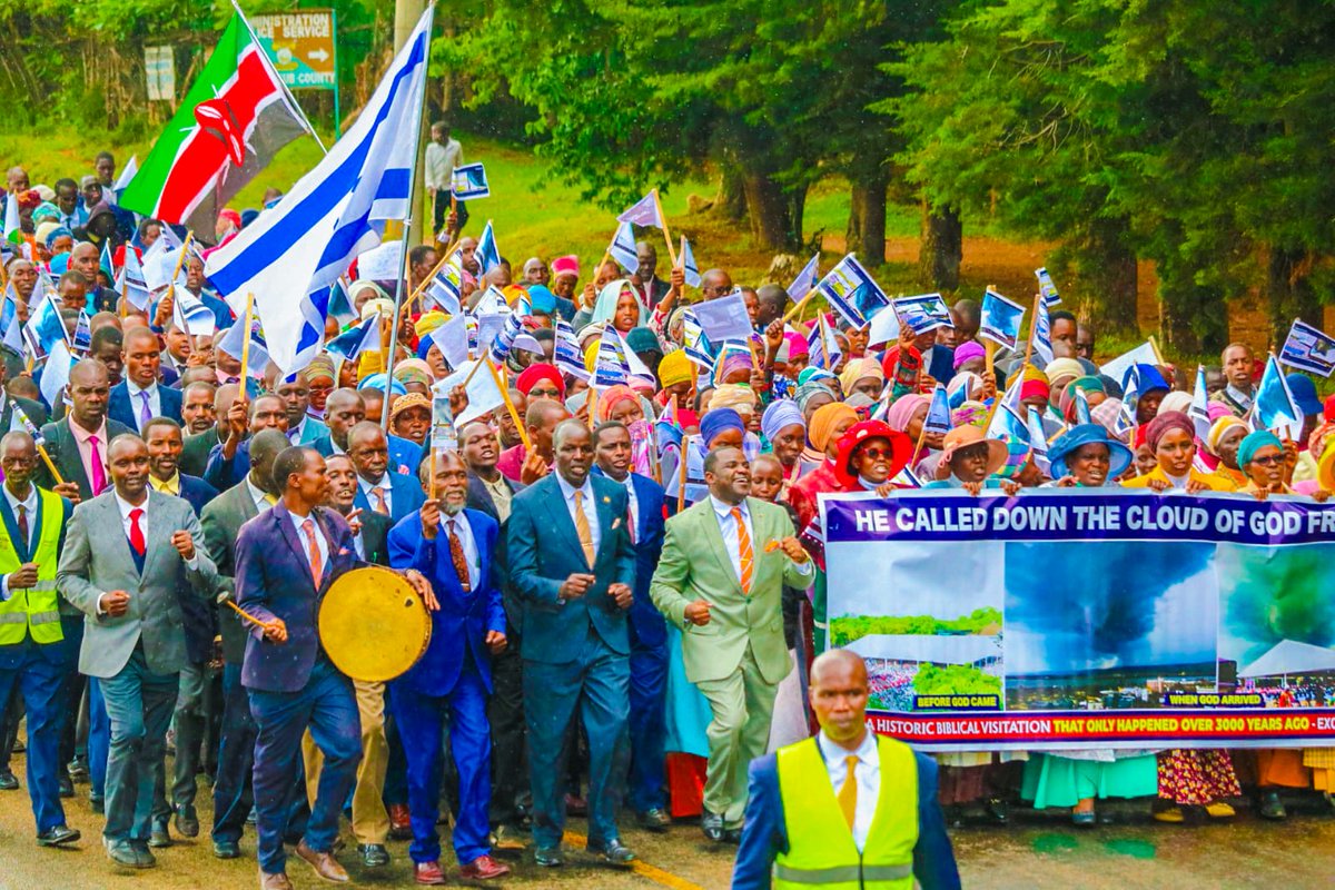 DuartefAmanda's tweet image. Celebração massiva pela Poderosa visitação de Deus Pai, a Nuvem de Deus Jehovah YAHWEH.

#TheDivineVisitation