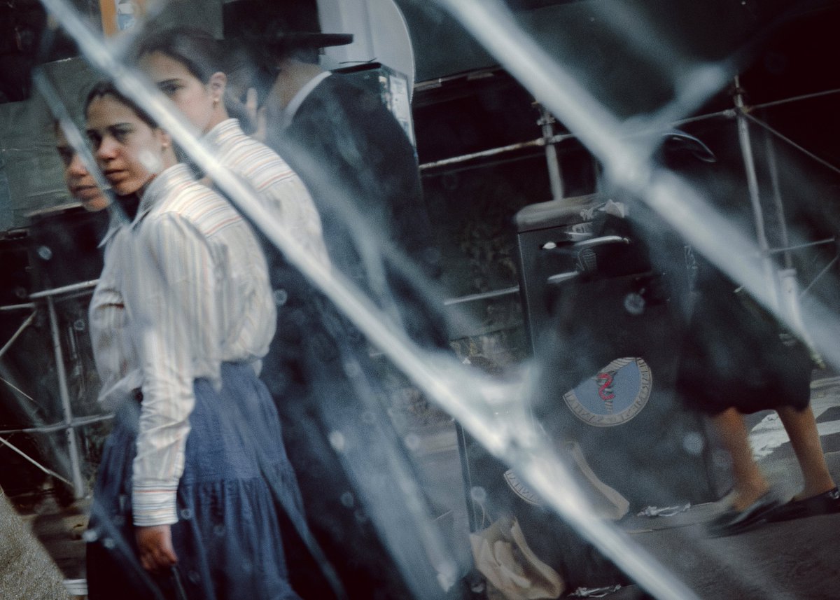 billydeee_'s tweet image. The other side