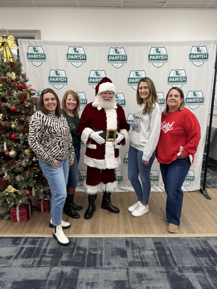 ParishBuilt's tweet image. The big guy has a busy week ahead but still made time to stop by the Parish office to spread some holiday cheer! 🎅 

If you have any roof damage as a result of reindeer hoofs, give us a shout! 🦌 

Do business with someone you know!