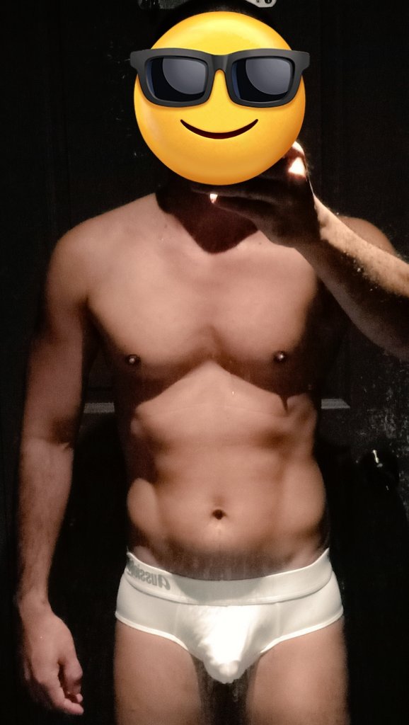 derek_doesnt's tweet image. 🎄 Happy Holidays! 🎁