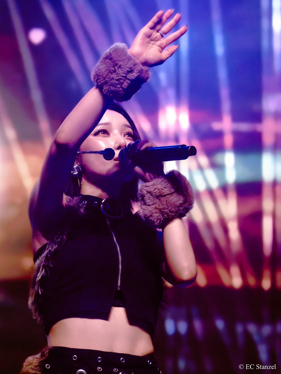 imjustec's tweet image. KARD DRIFT tour in Dallas ♠️

📸 @imjustec 

#kard #카드 #kardinusa @KARD_Official 
@_bigmatthewww @jeonjiwoo1004