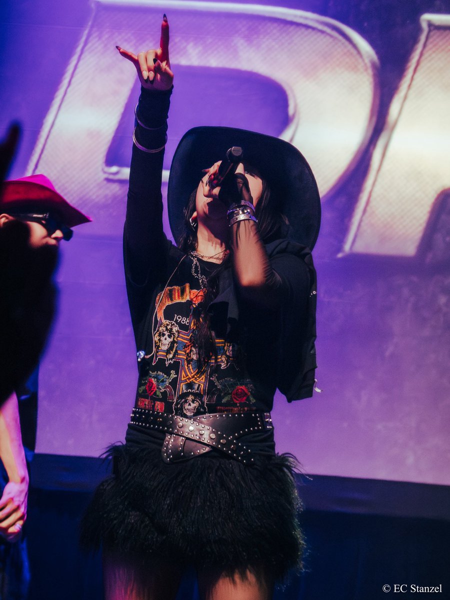 imjustec's tweet image. KARD DRIFT tour in Dallas ♣️

📸 @imjustec 

#kard #카드 #kardinusa @KARD_Official 
@_bigmatthewww @jeonjiwoo1004