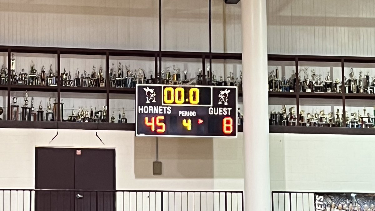 Lady Hornets win 45-8 over Alice #CPH