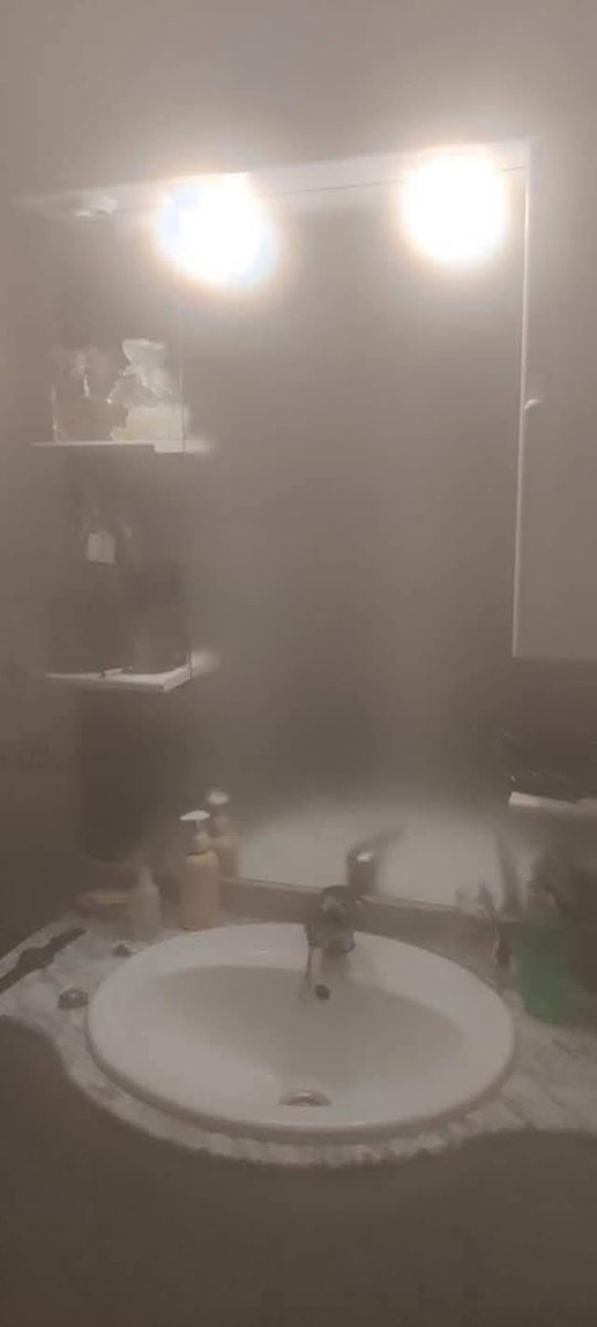 hashjenni's tweet image. "do you bathe with hot or cold water?"

my bathroom: