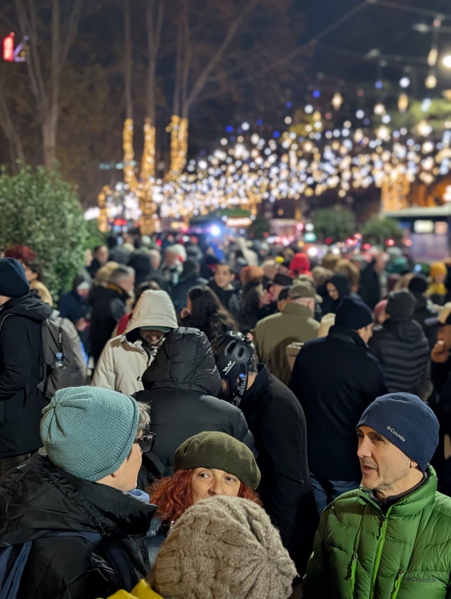 rusudanjakeli's tweet image. Day 390 of daily, uninterrupted protests in Georgia. 🇬🇪

Protests continue in 8+ cities.