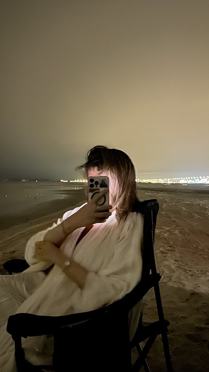 Quitlli's tweet image. 