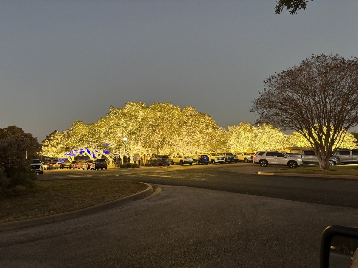 chiproytx's tweet image. Great celebrating Christmas in the Texas Hill Country - yesterday with family in Fredericksburg &amp;amp; Johnson City, today with staff in Gruene!  #MerryChristmas