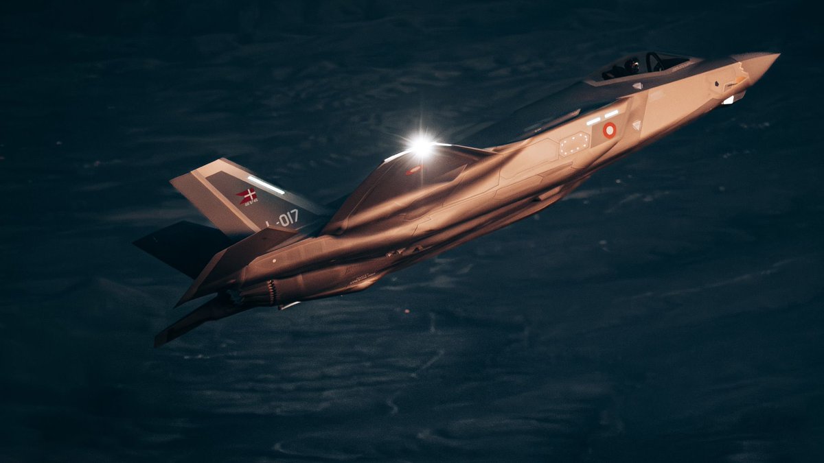 Luke Air Force Base tweet media