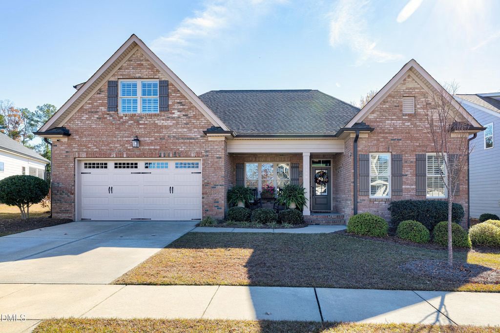 HomeExpert's tweet image. Closing Day, congratulations to my buyer client! Another home sold by #DennisFowlerRealEstate zillow.com/homedetails/13…