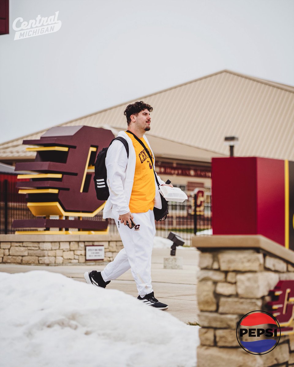 CMU_Football's tweet photo. One last time on the road

#FireUpChips https://t.co/TtK9YWsLkS