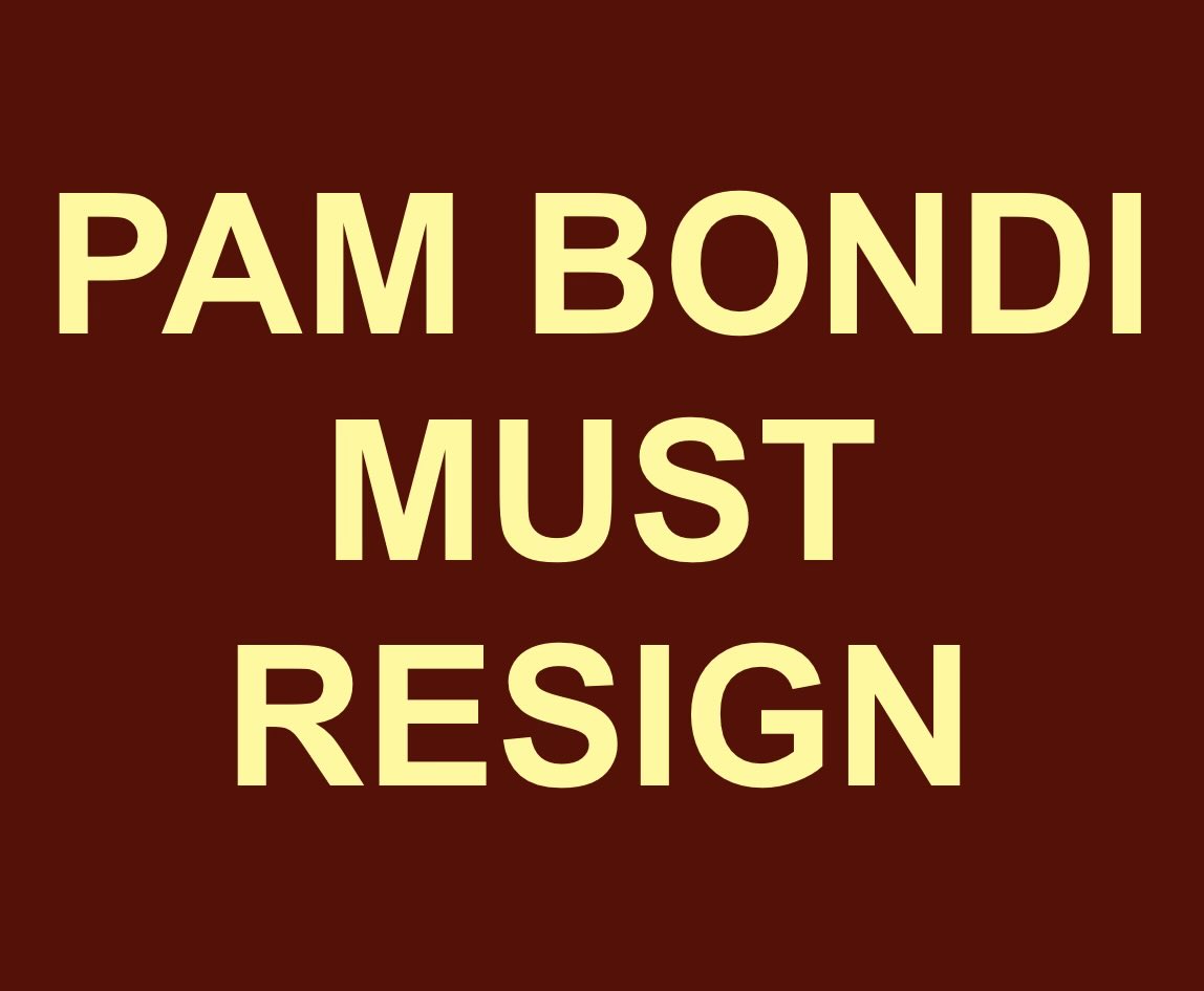 bluhue123's tweet image. Raise your hand ✋ if you AGREE