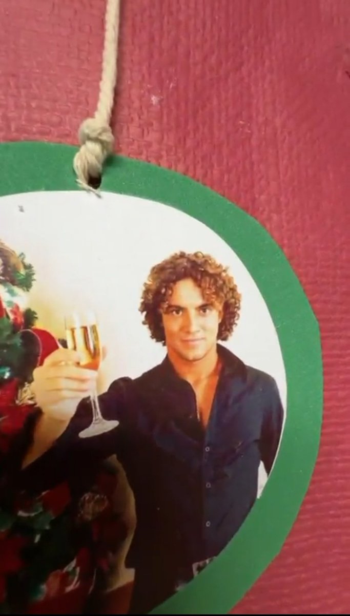 javidbastur's tweet photo. @davidbisbal hermano, yo digo que si a esto, eh? sería muy chulo de cara a la gira de verano 😉 #Alwaysdb https://t.co/uznOx6JZxj