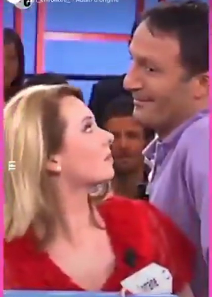 KayiTurk_'s tweet image. Ptdrrr... "bouleversant de sensibilité"...

Il parle du gros bourrin frotteur de femmes, qui leur murmurait à l'oreille :
_Plus tu me résistes, plus je te dompterai.