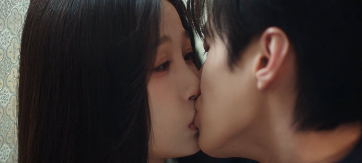 Lalalandrama_'s tweet photo. I will always be Zhaozhao's number one fan, especially when he gets jealous🔥💘

#SpeedAndLove #双轨 #HeYu #EstherYu #YuShuxin https://t.co/tsWi3hAbOY
