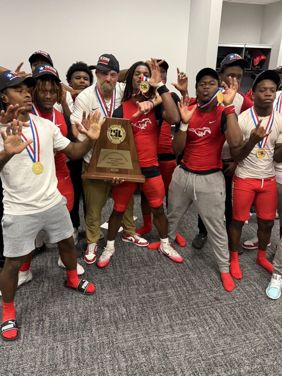 Dezmon Christian tweet media