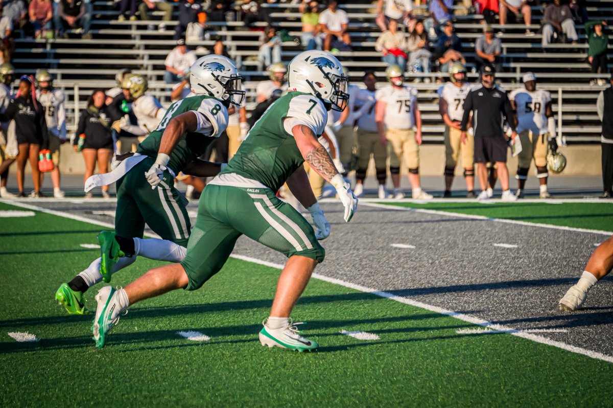 Romin Gates #7 6’1 225 Linebacker 3.91 GPA tweet media