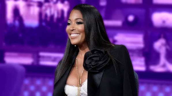 thirdking0208's tweet image. Married to Medicine has become so Doctor-focused over the years. That’s not a bad thing, but Toya has done a great job of keeping the Doctors’ wife perspective alive on the show. The other “wives” they’ve casted, post-Mariah, haven’t lasted. Toya’s held it down.