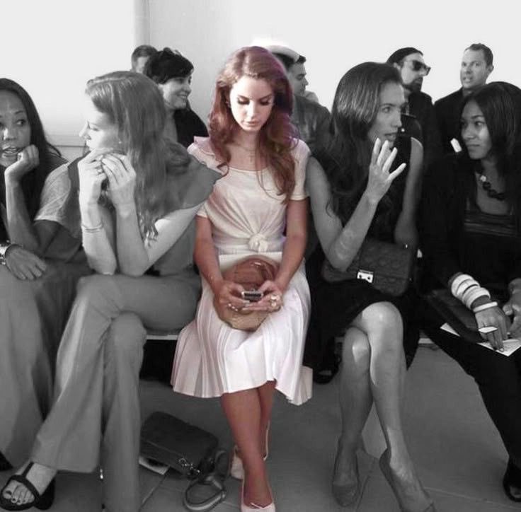 odio contar cosas que me emocionan y q a la otra persona le dé igual