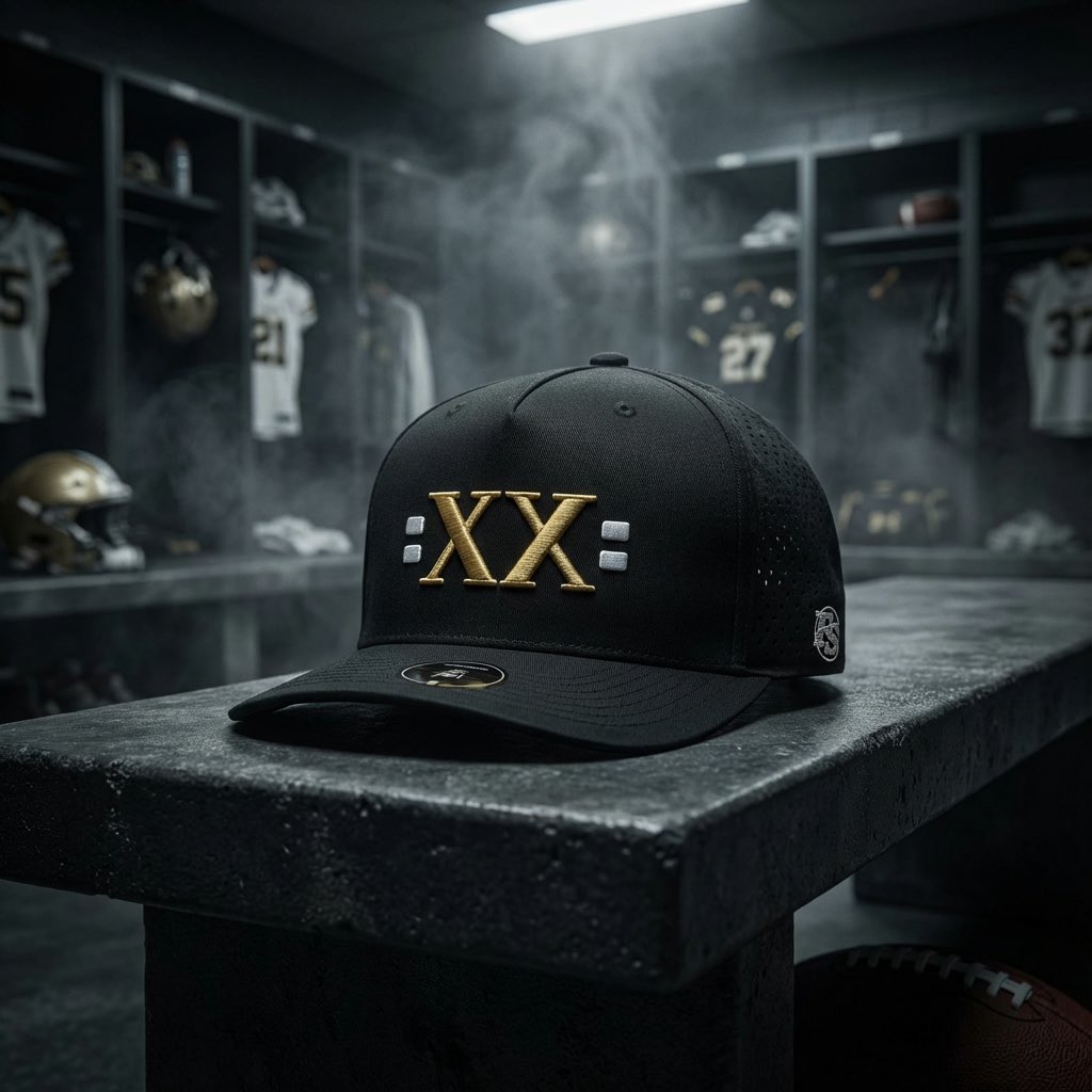 FlipSideHatCo's tweet image. This is how NIL is supposed to work.

XX is a pre-order hat built around Jamal Roberts.

If he stays → we produce it and he earns $15 on every hat.
If he goes → you choose refund or pivot.

Simple. Transparent.

Pre order is live ↓

flipsidehat.co/products/jamal…