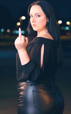 Wer bietet sich zum Late Night Fick an!?

Mach dich bemerkbar 🔥😌

#findom #paypig #findomgoddes #findomnation #Christmas #geldherrin