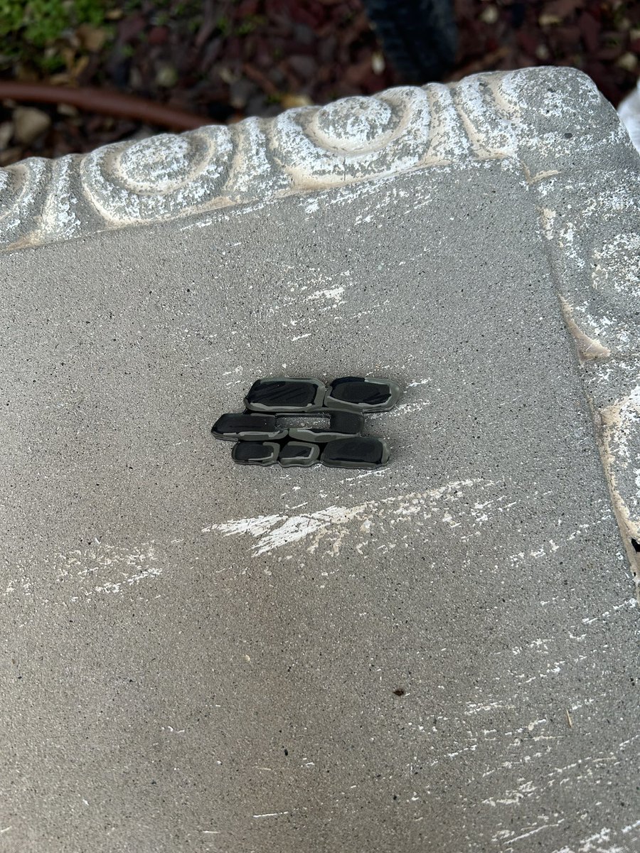 official listing photos for crow mauler!!! ^.^