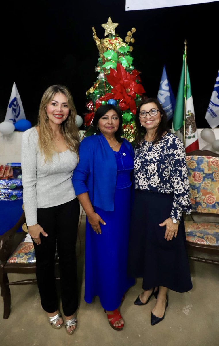 KathiaBolio's tweet photo. Posada 🪅 en el #PANUmán, Gracias Presidenta Leti Quintal por la invitación para unirme a tan bonita celebración de Navidad y Fin de Año. Gracias a mi querida amiga @obduliasolis por seguir acumulando momentos juntas, y a tantos amigos de años por reencontrarnos una vez más. 🎄 https://t.co/6hqkeNBl6f