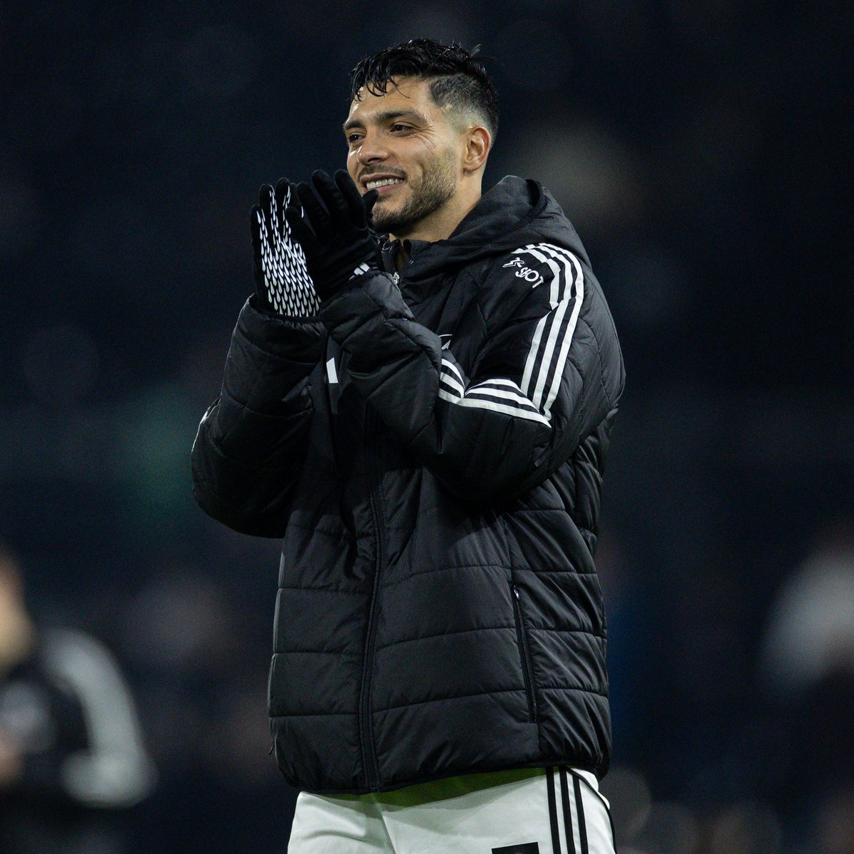 Raúl Jiménez applauds the Fulham fans