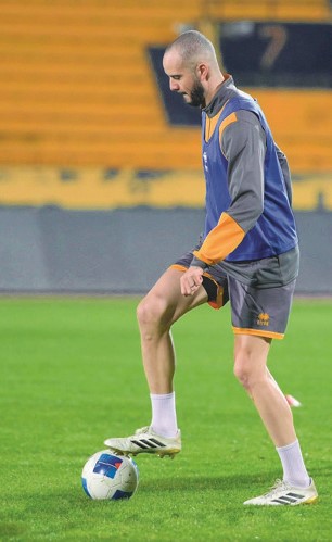 القادسية يرتّب أوراقه قبل مواجهة «سترة» غداً 