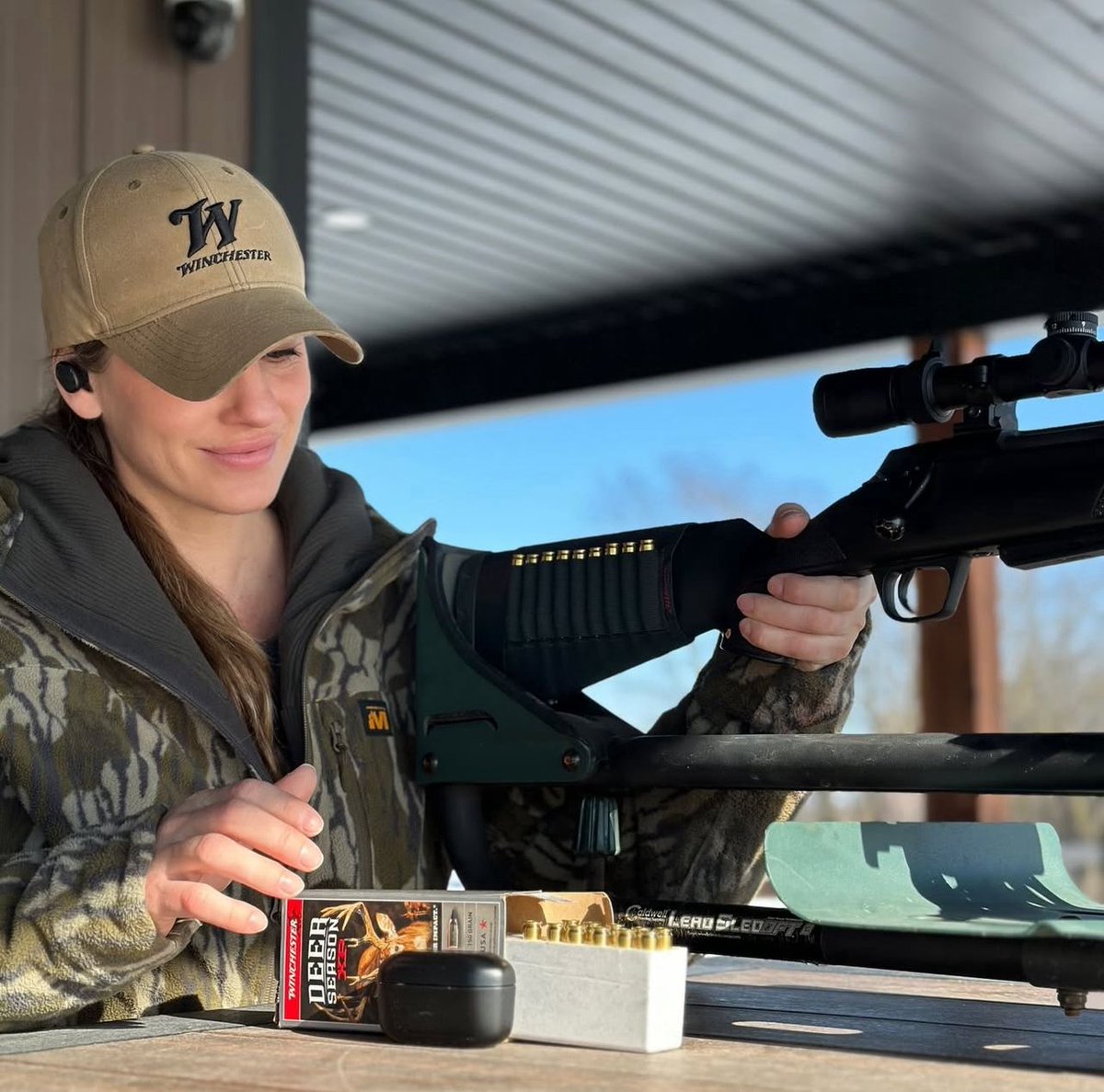 agwithnikki's tweet photo. My favourite caliber for east coast/ mid west hunting! https://t.co/G33WOE14B2