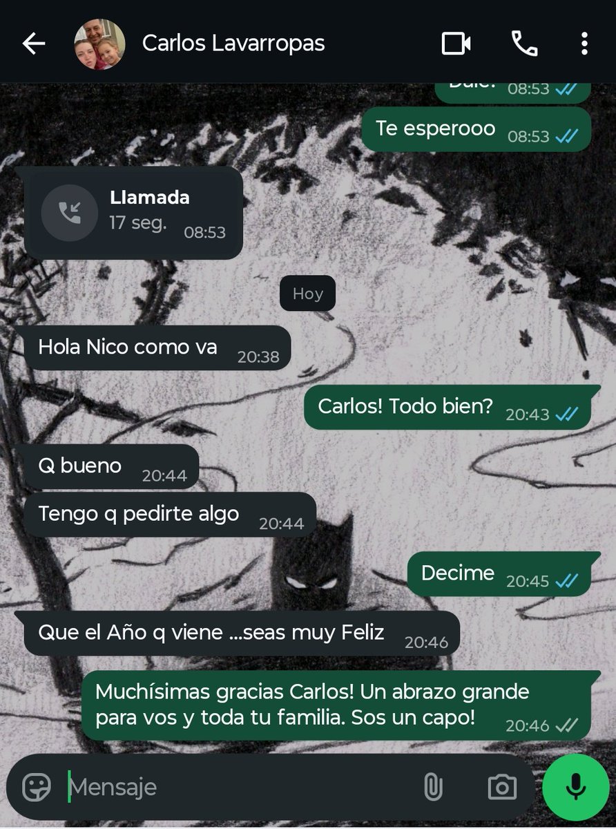 Scarpatou's tweet photo. No tiene sentido lo feliz que me hizo este mensaje. Gracias Carlos Lavarropas realmente voy a tener un gran año es lo más cercano a un feliz año de una figura paterna de lo que obtendré estos días https://t.co/usaWAwdMIB