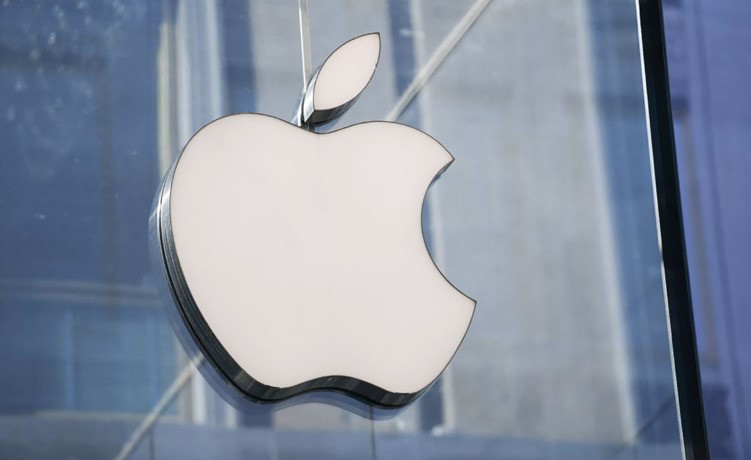 إيطاليا تغرم «آبل» بـ 115 مليون دولار لإساءة استخدام وضعها المهيمن 