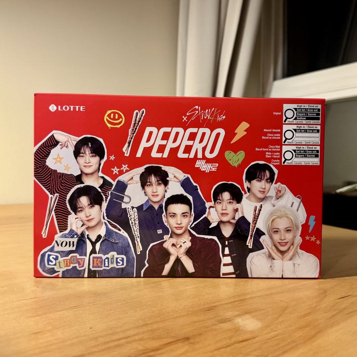 HANJI_PROTECT's tweet photo. 🚩 | 빼빼로는 한지성을 존중하라

롯데는 한지성 제외에 대해 즉각 해명하고 공식 사과해야 합니다.
7인으로 구성된 빼빼로 제품은 신속히 수정되어야 하며, 한지성은 모든 패키징과 프로모션에 포함되어야 합니다

We ask that Lotte immediately addresses HAN Jisung's exclusion and apologises for this blatant disrespect. All products showing only 7 members must be recalled and corrected. 

Please use the tags below to demand a response / 아래 해시태그를 사용해 공식적인 답변을 요청해 주세요
❗New korean hashtag 

PEPERO RESPECT HAN
#PeperoApologizeToHan
#빼빼로_한지성을_존중하라
@stay_support @lottewellfood @playwith_pepero @Stray_Kids