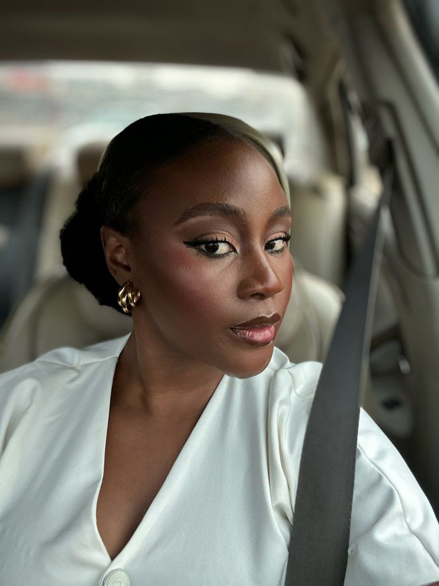 thedigitamaven's tweet image. Becoming that one lady.😚