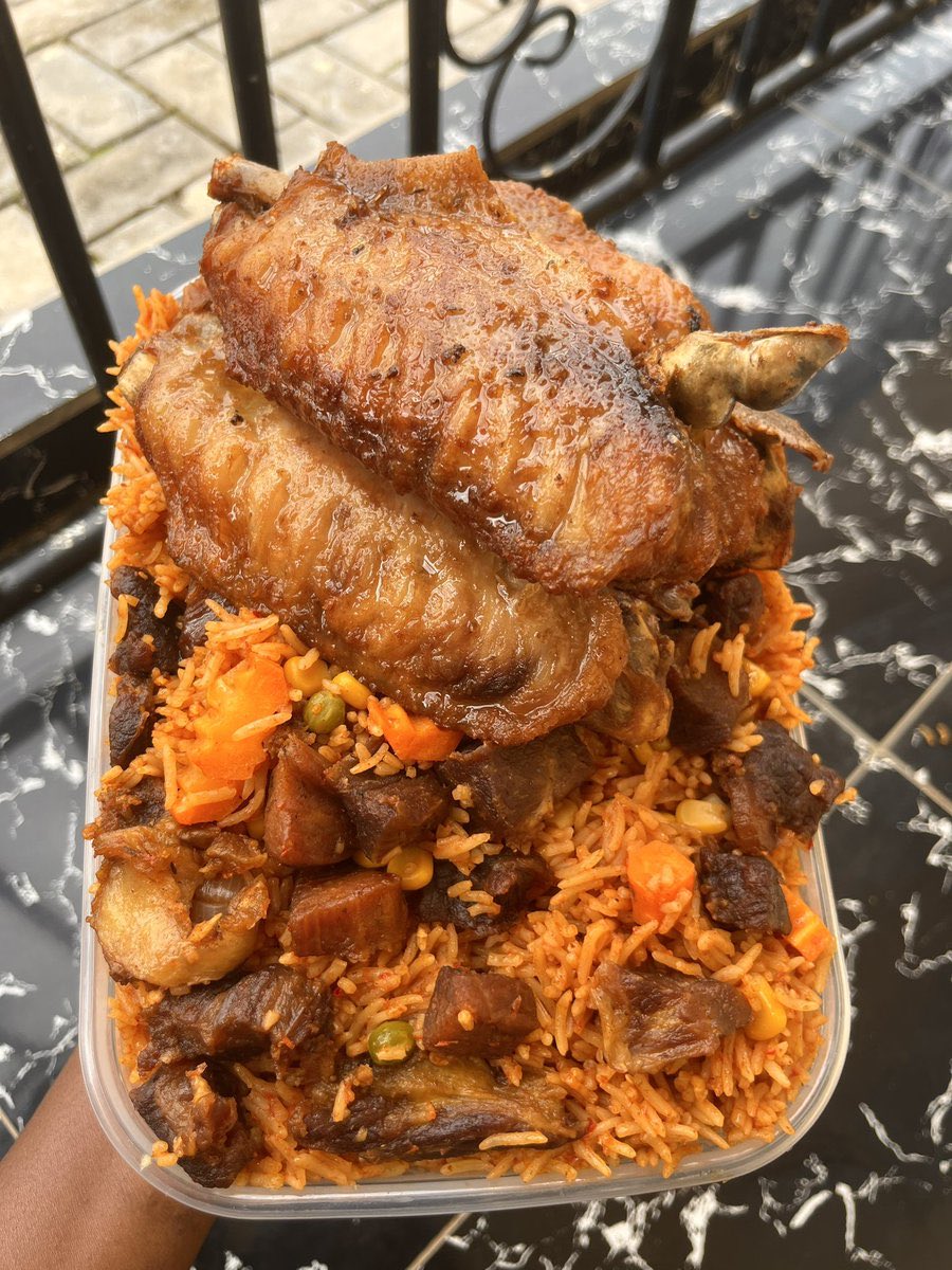 Gazerr67's tweet image. Too heavy for dinner?