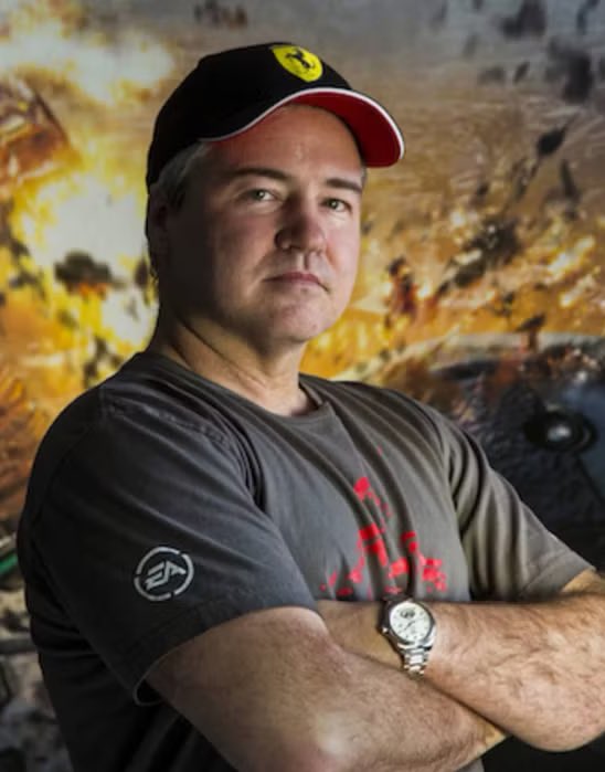 NEWS: Vince Zampella the founder of Infinity Ward and developer behind Call of Duty franchise and Battlefield has died in crash🚀

May he rest in peace
Share your deepest condolences🥺🙏🏼